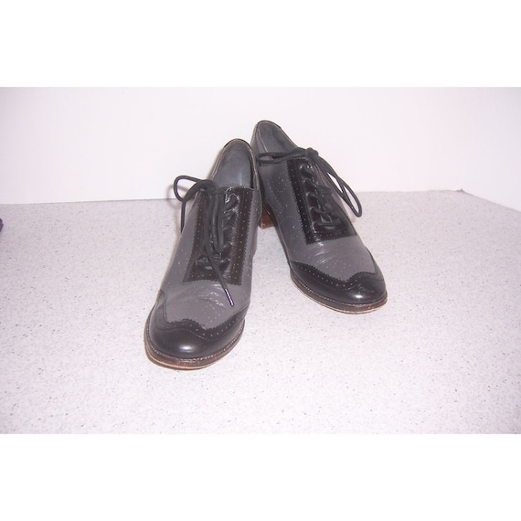 Re-Mix Classic Vintage Ladies Shoes, Black & Gray