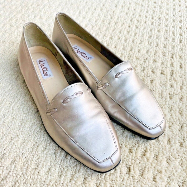 Vintage Westies Bonito Flats, Dressy casual shoes, Slip on style upscale loafers, Ladies US 7M in Champagne Metallic Leather Uppers