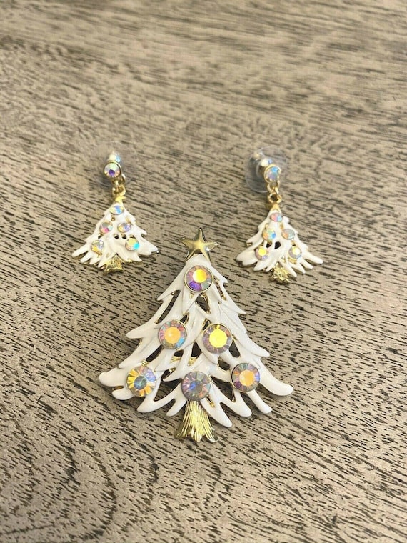 White Christmas Tree Brooch & Matching Pierced Ear