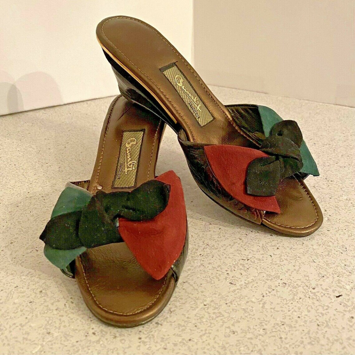 25 OFF TODAY Vintage Bambi brand shoes Slip On Style