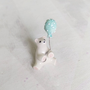 Ceramic Polar Bear With Balloon Sculpture| White Bear Figurine| Birthday Bear Figurine| Party Bear| Animal Miniature Art Decor