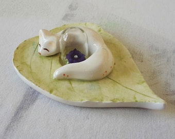 Ceramic Little Fox Protects The Flower Leaf Dish| Animals Jewelry Tray| Nature Trinket Tray| Home Decoration Small Plate