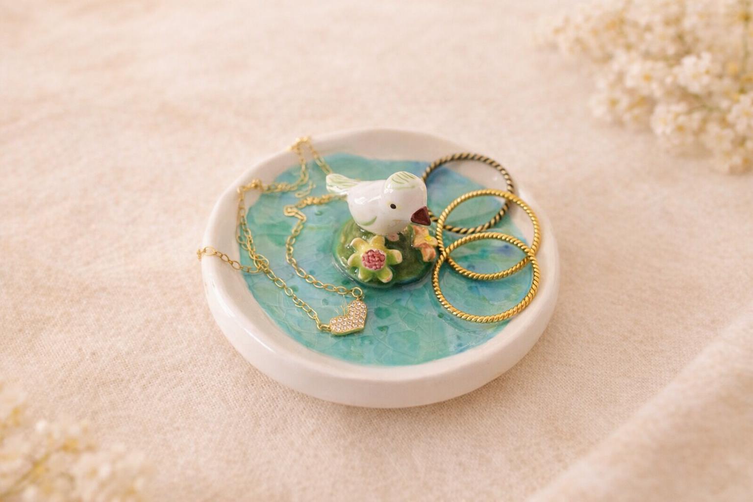 陶器の鳥の飾り皿 - 湖に浮かぶ花と動物のミニアート装飾 - Etsy 日本