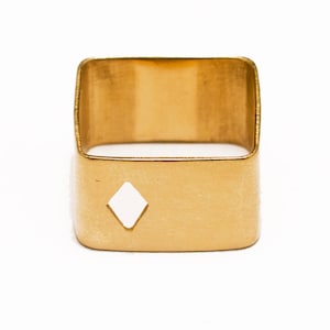 Large square ring in yellow golden vermeil 24 carats with cut motive Ace of Diamonds