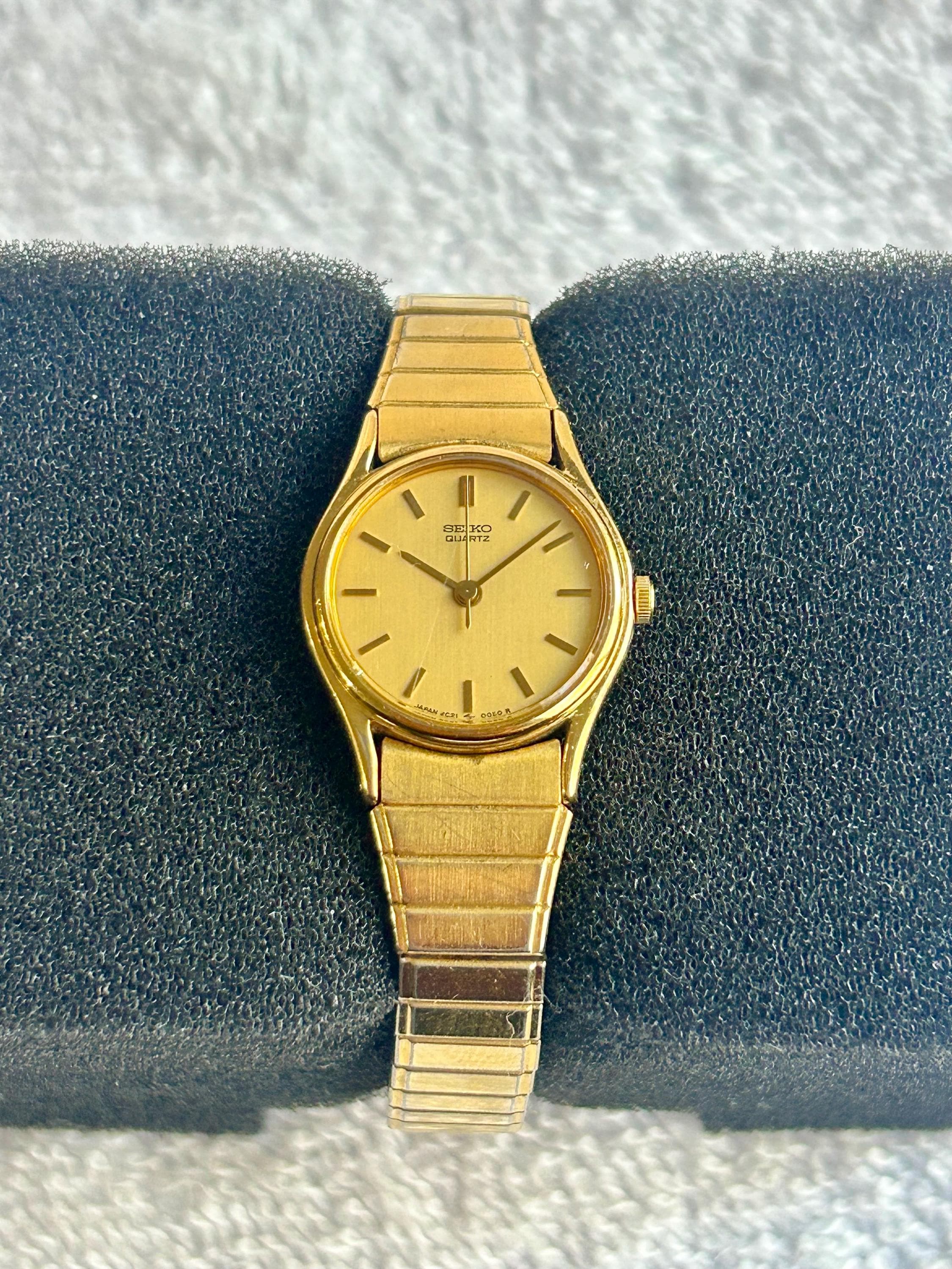 Beautiful Vintage Seiko Cocktail Ladies Quartz Japan Watch. Gold