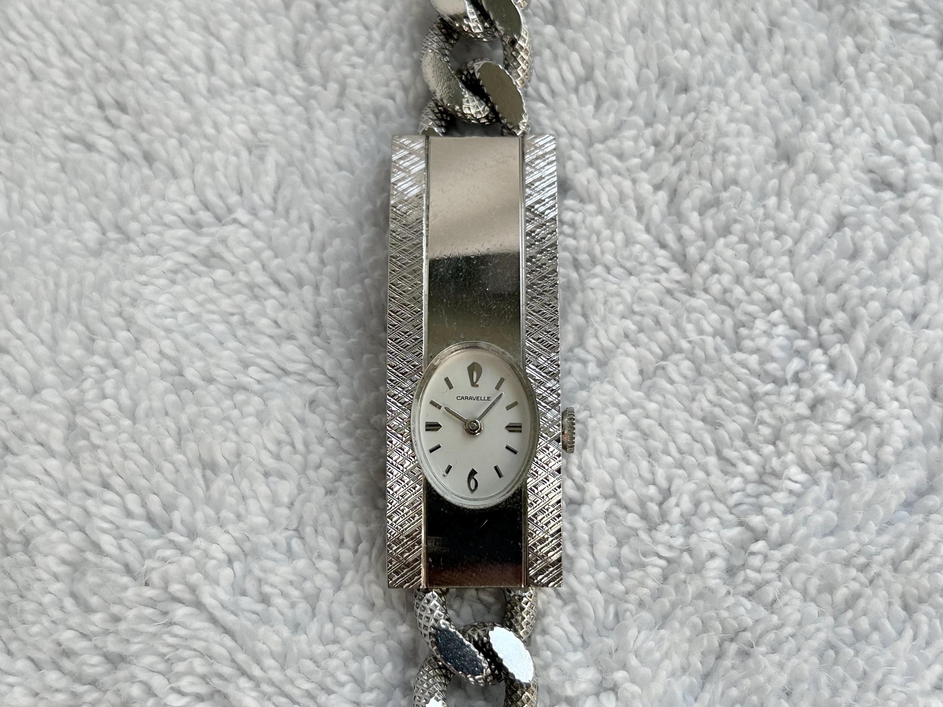 1970年代 ブローバ キャラベル デイト表示 手巻き腕時計 未使用レザー