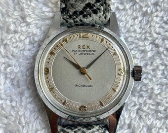 Vintage 1950er Jahre Militar Rex, 17 Juwelen, mechanische Wicklung, strukturiertes Gesicht, Schweizer Uhr aus Edelstahl. Sehr Selten.