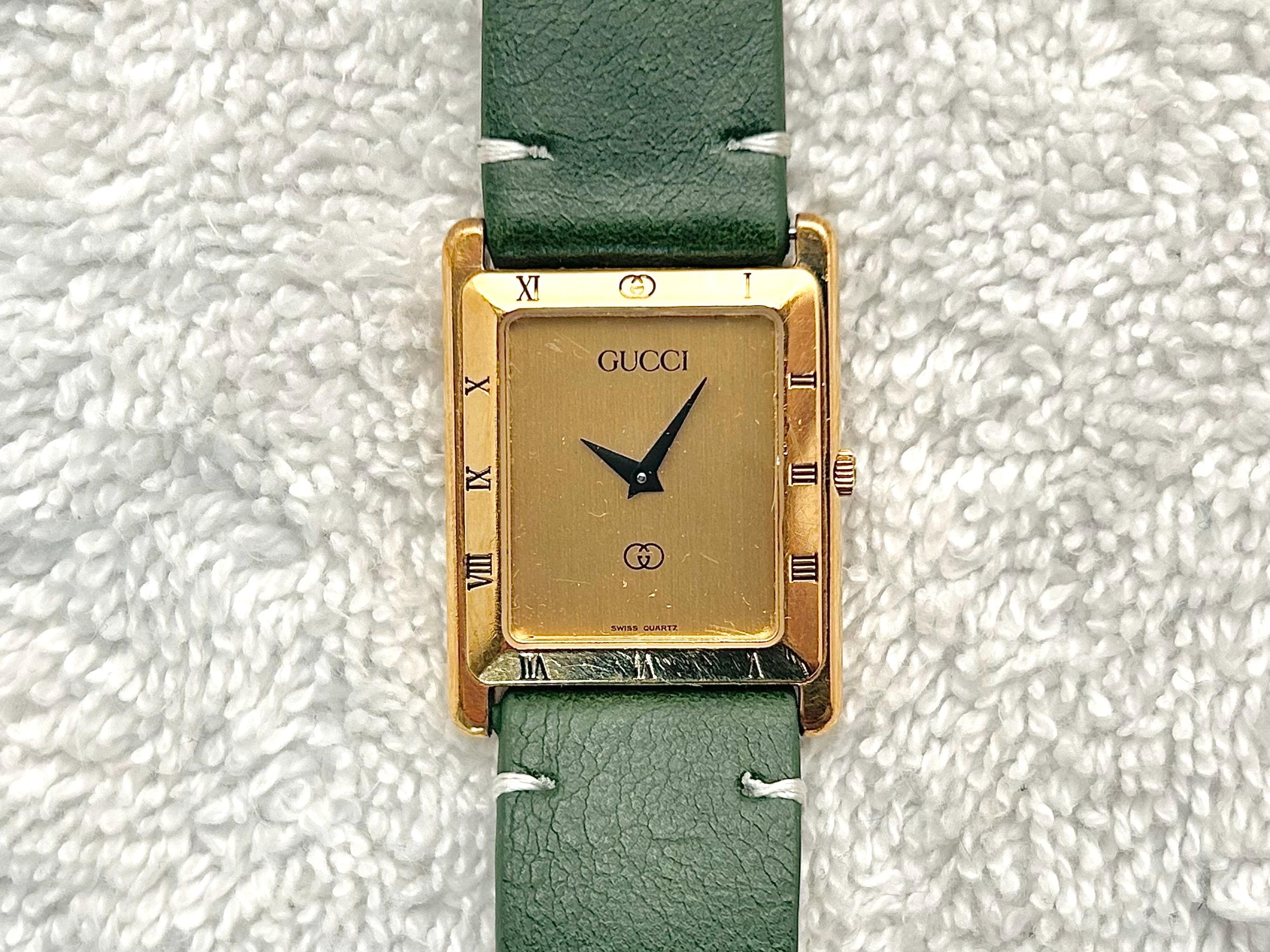 稼動品　GUCCI グッチ　4200L レクタンギュラー　ゴールド　腕時計 Gucci Watch 4200 - Etsy