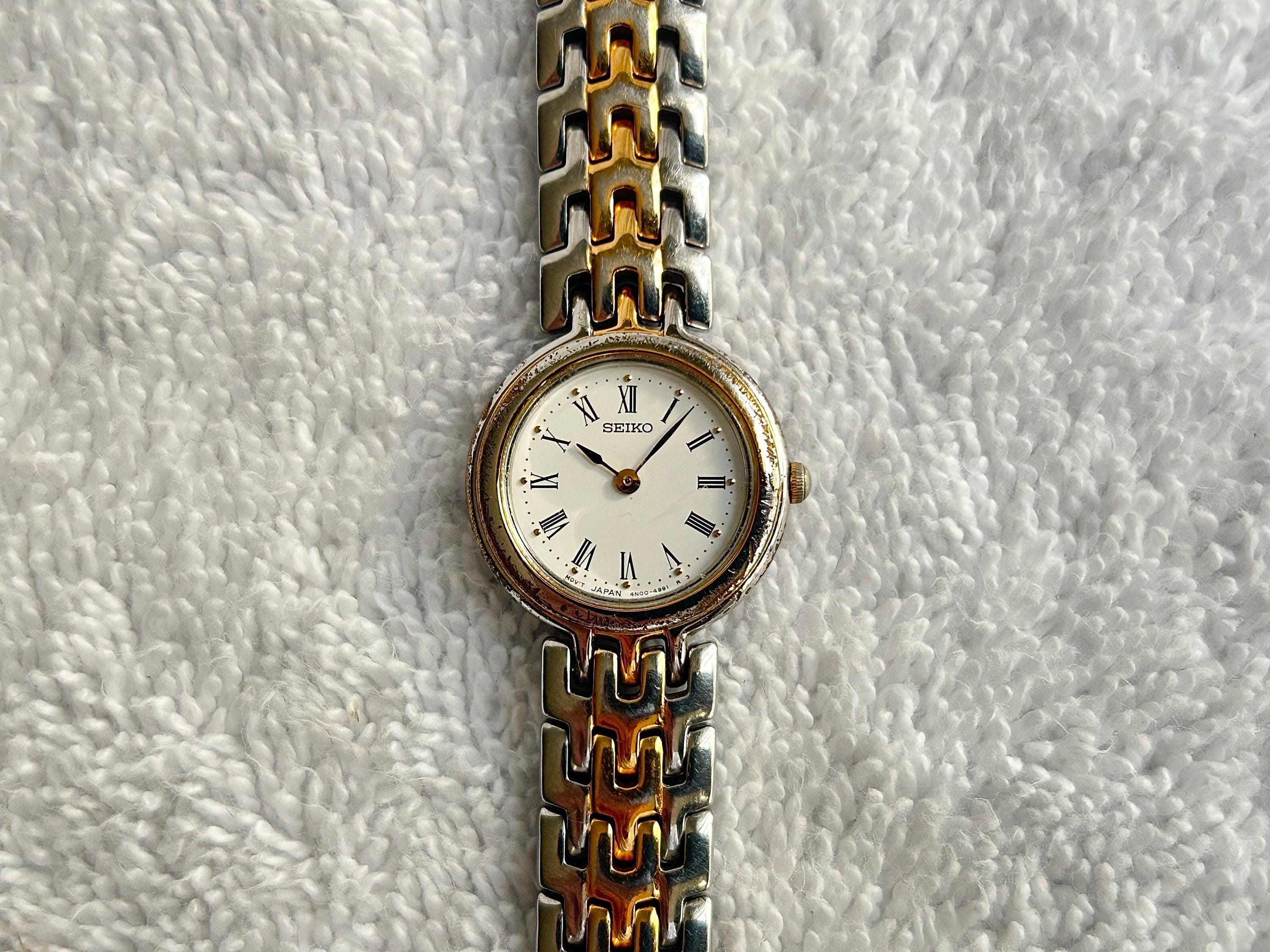 Vintage Seiko Two Tone Stainless Steel and Gold Tone Watch Vintage Seiko Watch 2 Tone Gold and Satin Finish Silver  main image 3