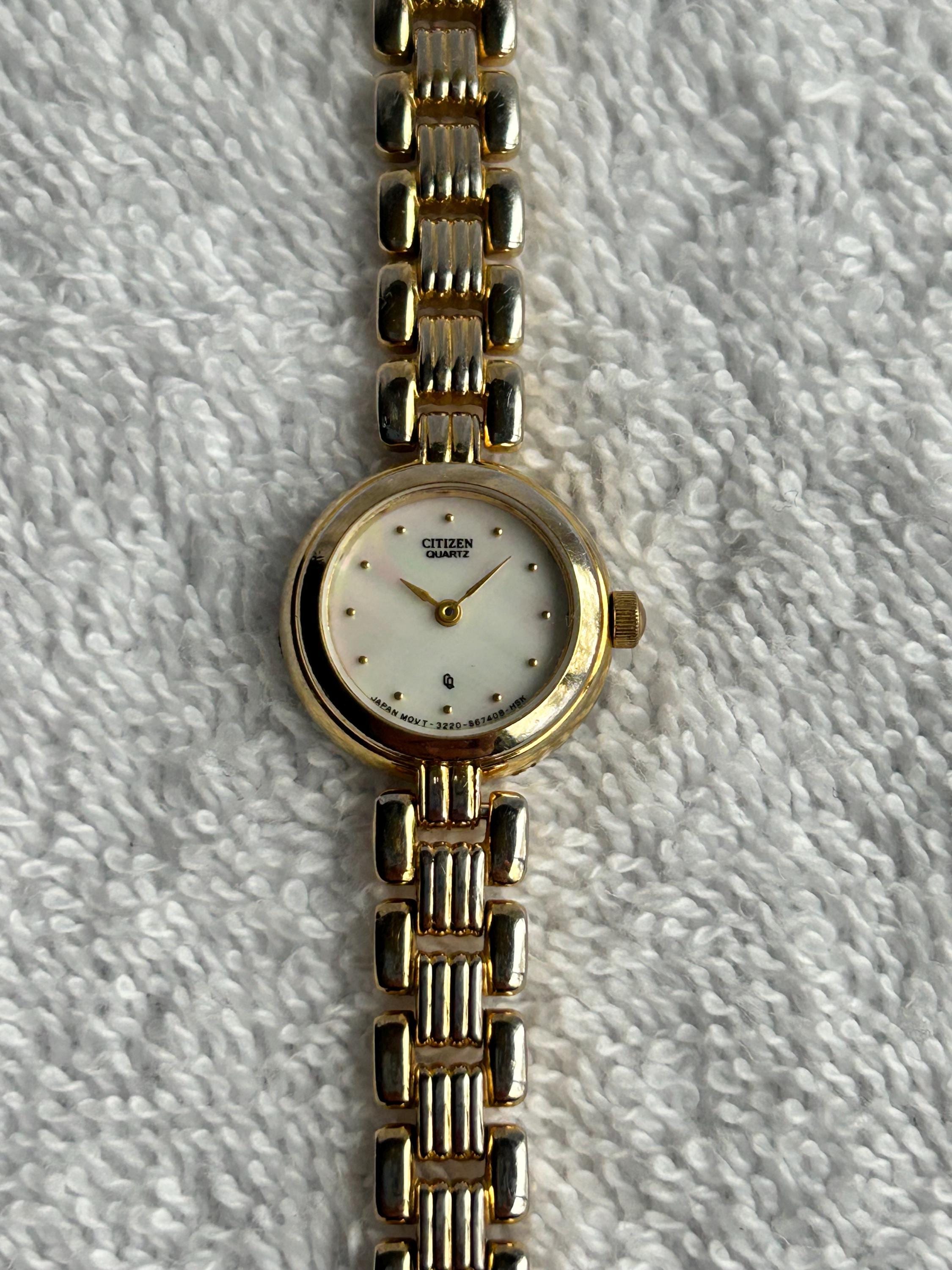 Vintage Citizen Mother of Pearls Gold-plated Stainless-steel 