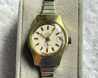 Working Vintage Luxor Automatic Gold Tone Women display picture 3