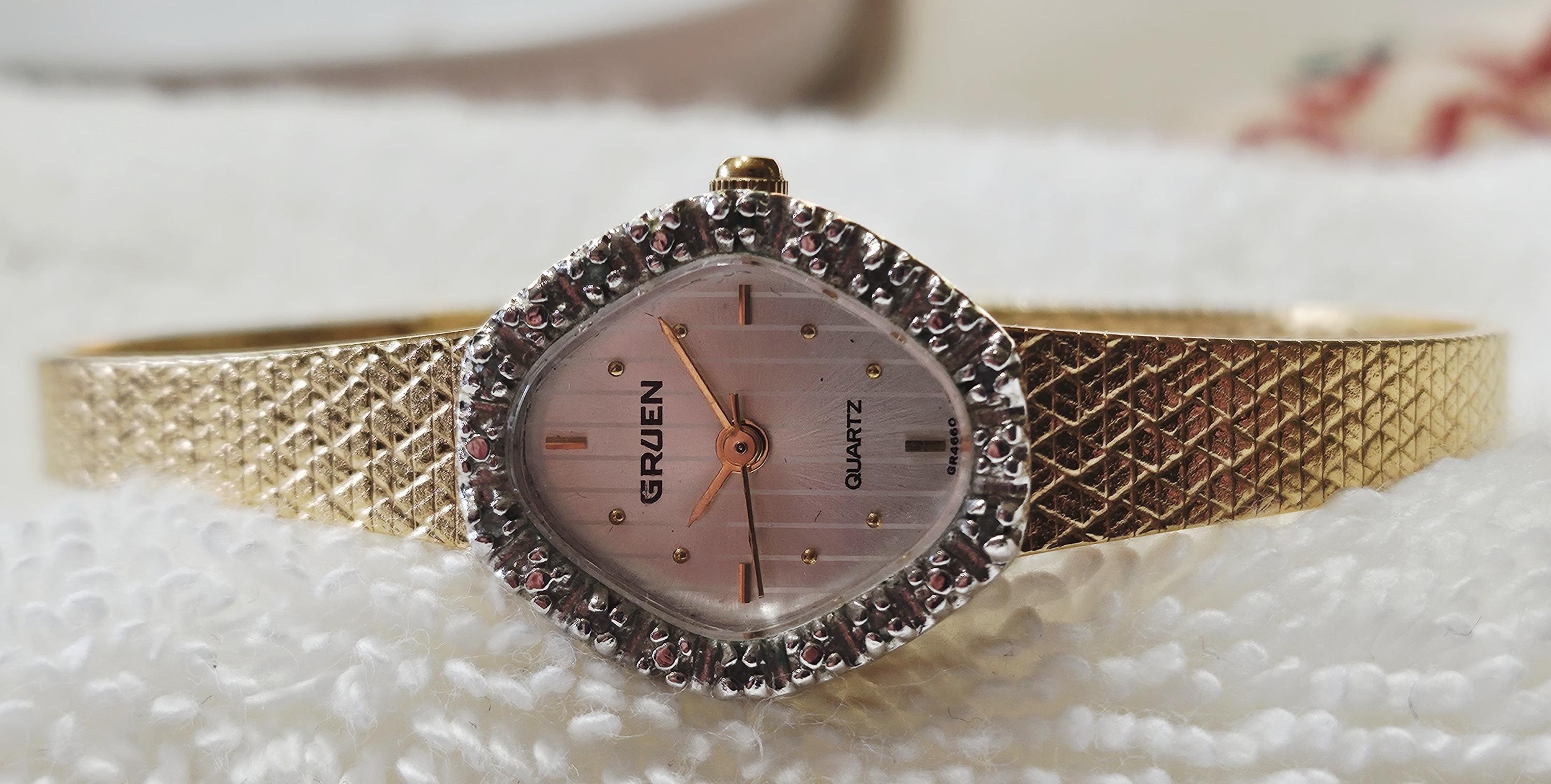 Verre De Montre SUC RN 104-20 Pour Gruen Veri-Thin - 13x13 Mm - Neuf Ancien Stock (NOS)