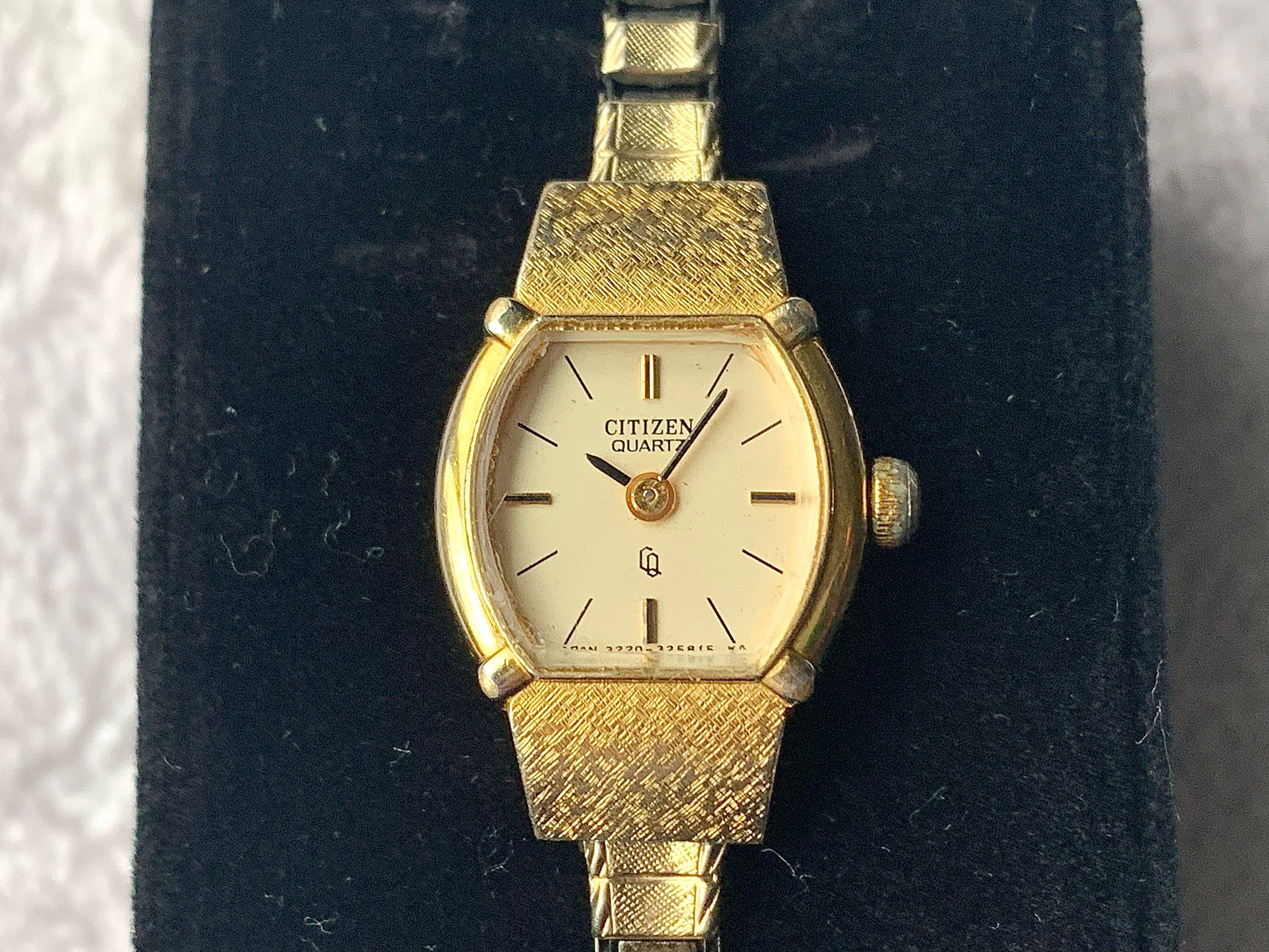 Vintage Citizen CQ Gold Plated Stainless Steel Quartz Ladies  display picture 3