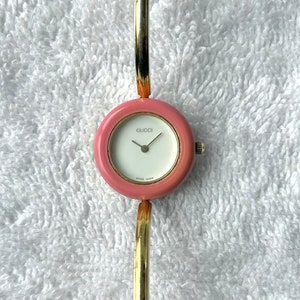 Rare 90s Gucci Bangle Gold Plated Quartz Ladies Swiss Made Watch with Box and Interchangeable Bezels image 2