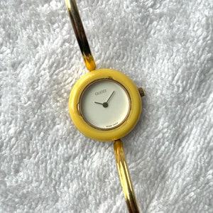 Rare 90s Gucci Bangle Gold Plated Quartz Ladies Swiss Made Watch with Box and Interchangeable Bezels image 7