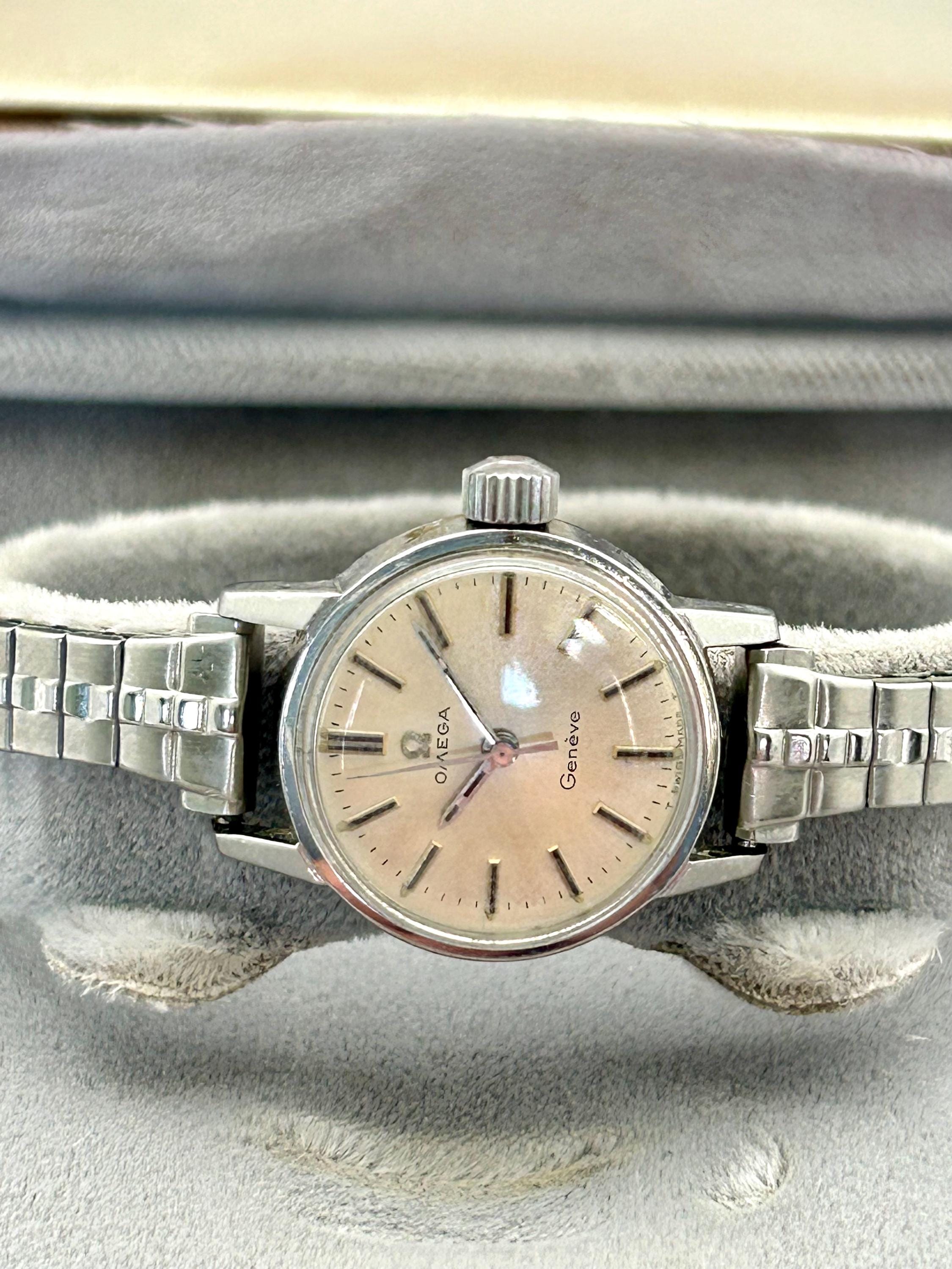 Omega Geneve Watch Ladies - Etsy display picture 2