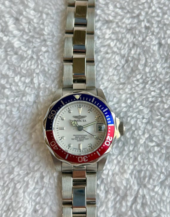 Invicta 8926 pepsi bezel top