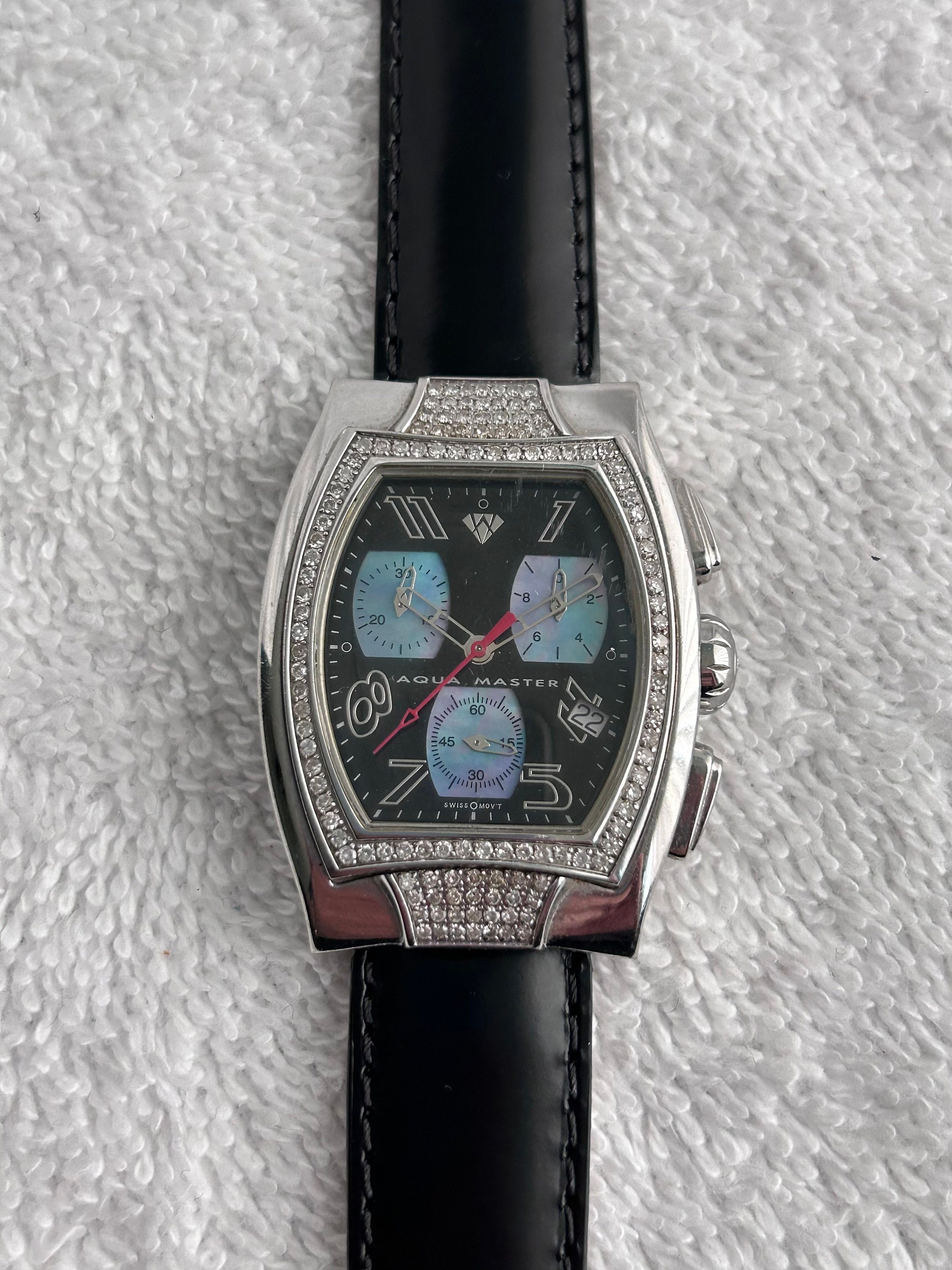 Beautiful AQUA MASTER Chronograph Mother of Pearl With 124