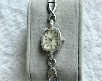 Vintage Bulova 1969 10k Rolled Gold Plated Mechanical Hand-Winding Swiss Made Ladies Cocktail Watch