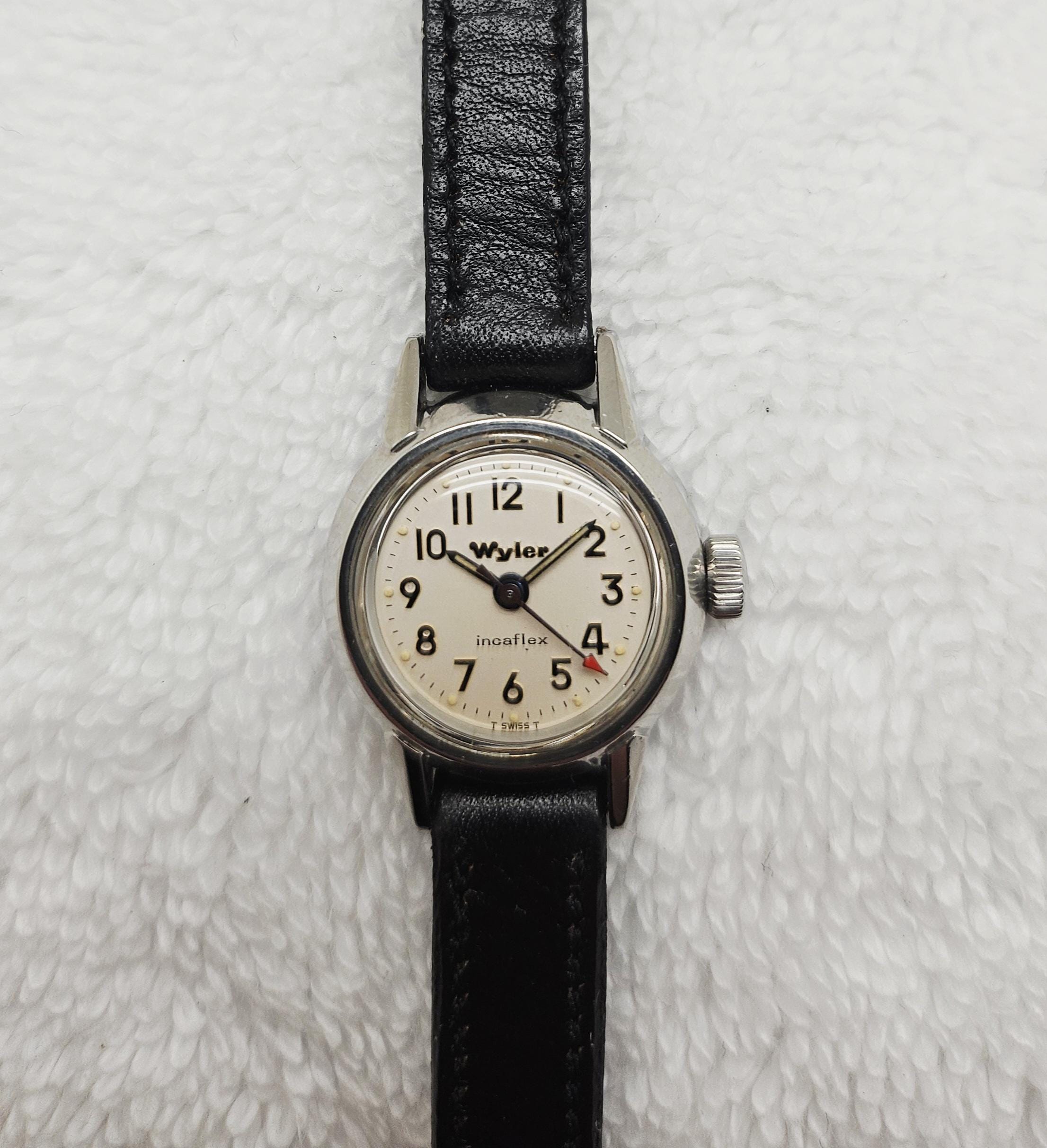Vintage 20mm Wyler 17 Jewel Ladies Mechanical Wristwatch Swiss Stainless Steel Wyler Women 17 Jewels Wristwatches for sale | eBay main image 2