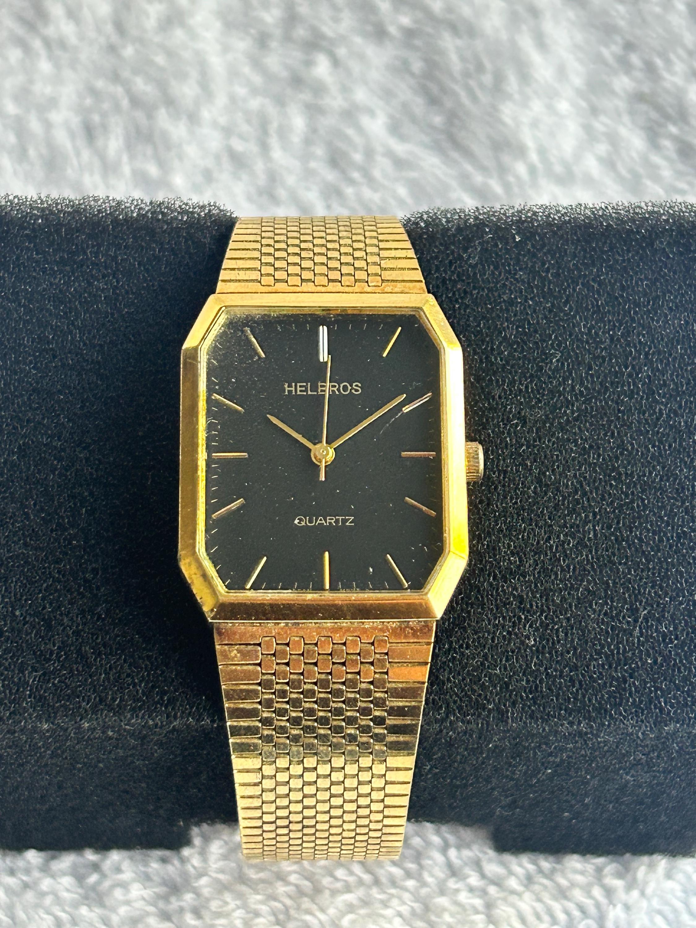 Vintage Slim Helbros Tank, Gold Plated and Stainless-steel  display picture 3
