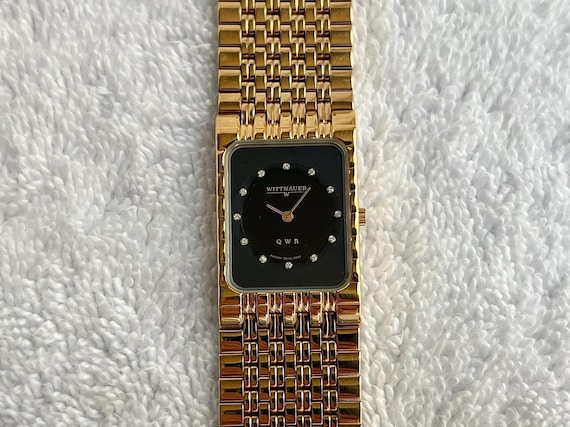Vintage Wittnauer QWR 12 Diamonds Gold Plated 5 Jewels  display picture 1