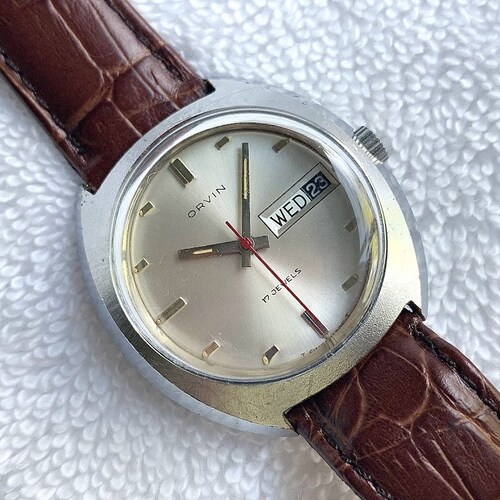 Shops Vintage Orvin 17 Jewels Day/Date Stainless Steel Luminescent Winding Swiss Made Watch Fully Serviced