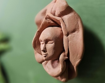 Ręcznie robiona terakotowa ozdoba ścienna / dekoracja 3D / rzeźba OOAK Curio / obiekt artystyczny / dekoracja ścienna