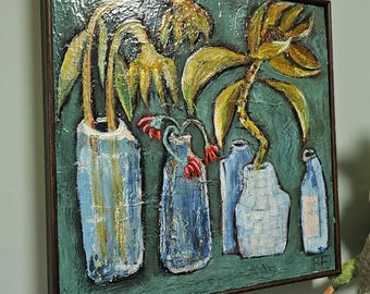 Akryl na panelu drewnianym „Proste życie”: Teksturowane abstrakcyjne obrazy butelek i kwiatów