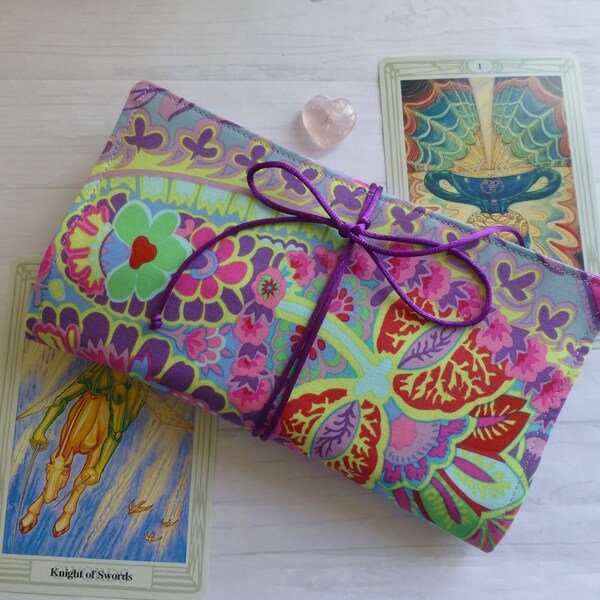 Psychedelic Paisley Tarot Card Wrap and Spread Cloth, Paisley Tarot Bag