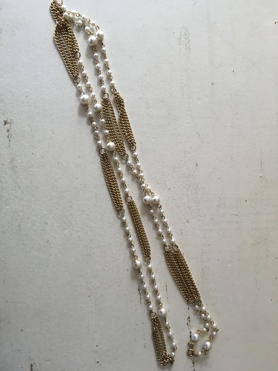 Vintage Faux Pearl and Gold Chain Beaded Necklace… - image 3