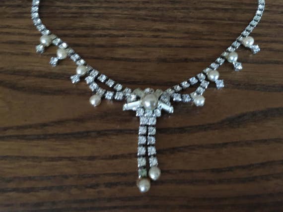 Vintage Clear Rhinestone and Faux Pearl Bridal Ch… - image 2