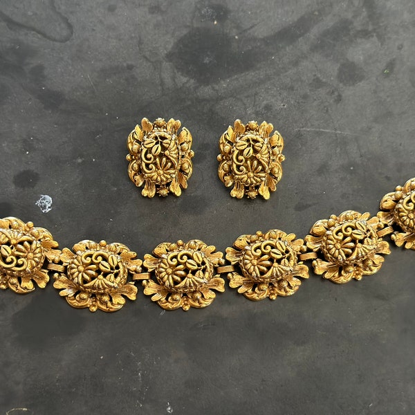 Florenza Ornate Floral Gold Toned Bracelet and Earring Set 2095