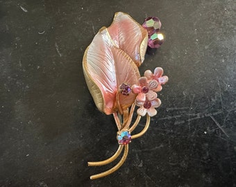 【値下げ】  花型ブローチ ピンク 43mm 美品 ピンクの花のブローチ - オーストリアの署名入り - オーストリアの