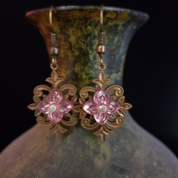 Art Nouveau Victorian Royalty Inspired Antique Gold Colored Filigree Dangle Drop Earrings with Pink and Clear Flower Accent