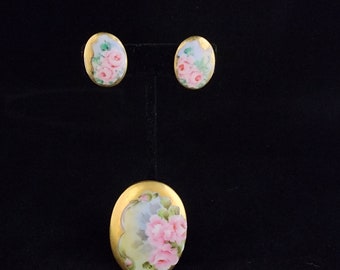 Vintage Oval Gold Leaf Painted Pink Rose Floral Ceramic Brooch and Earring Set