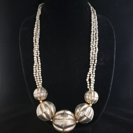 3rd PRICE DROP Vintage Chunky Silver Metal Ball M… - image 2