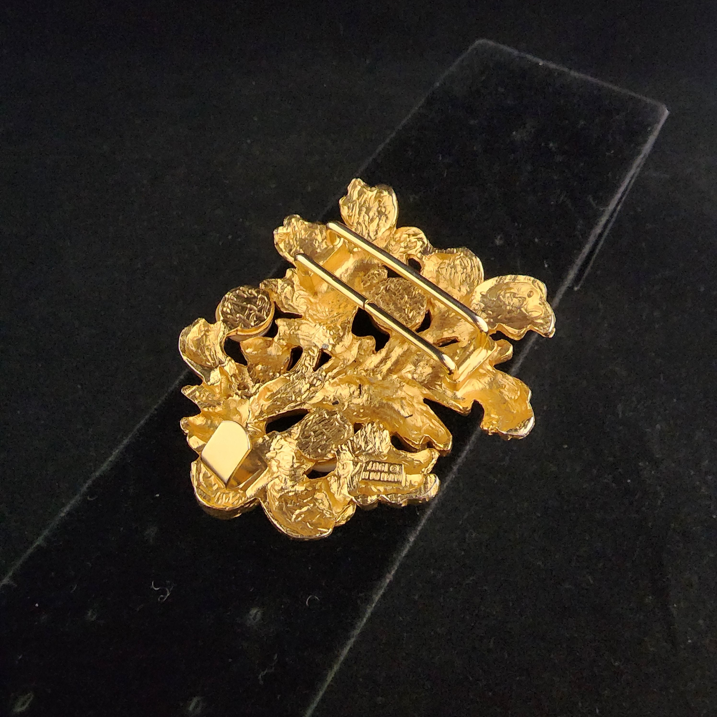 Vintage Mimi Di N Belt Buckle Gold Tone with Pearls Rare Signed 1987 Vintage Mimi Di N 1987 Gold Tone Buckle 1 of 2 Pieces | eBay main image 4