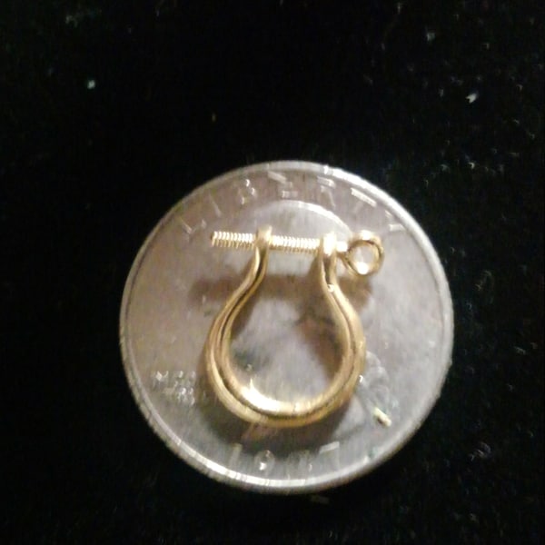 Classic Shackle Bracelet