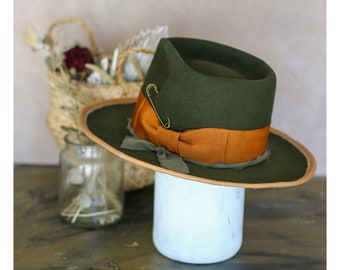 FORTELLA - Dark Green Felt Fedora - Vitage Look Distressed