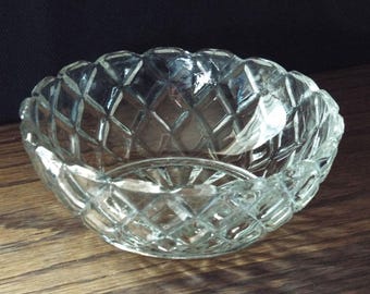 Antique Anchor Hocking Fruit/Dessert Bowl in Waterford Clear