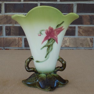 Antique Hull Pottery Woodland Chartreuse Green 8-1/2&quot; Two-handled Vase