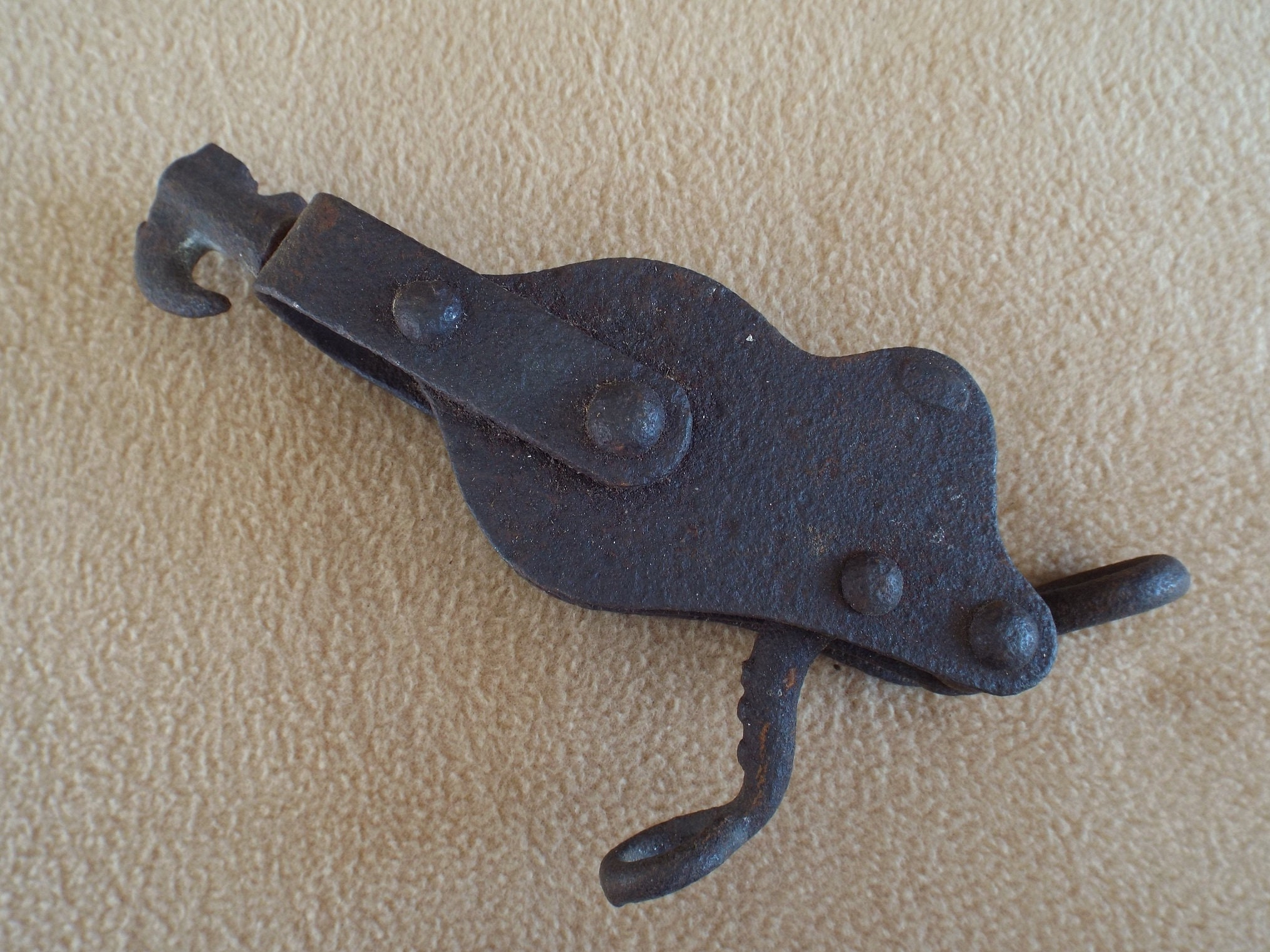 Antique Rustic Pulleys Barn Pulley Farm Tool Etsy