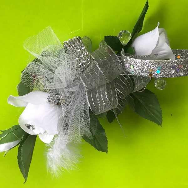 Mothers Day Corsage - Etsy