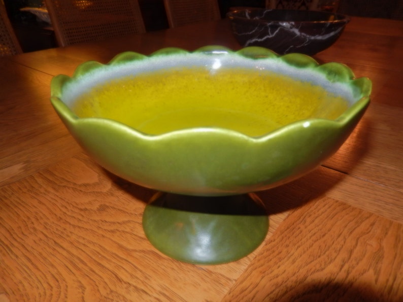 ART POTTERY COMPOTE Bowl