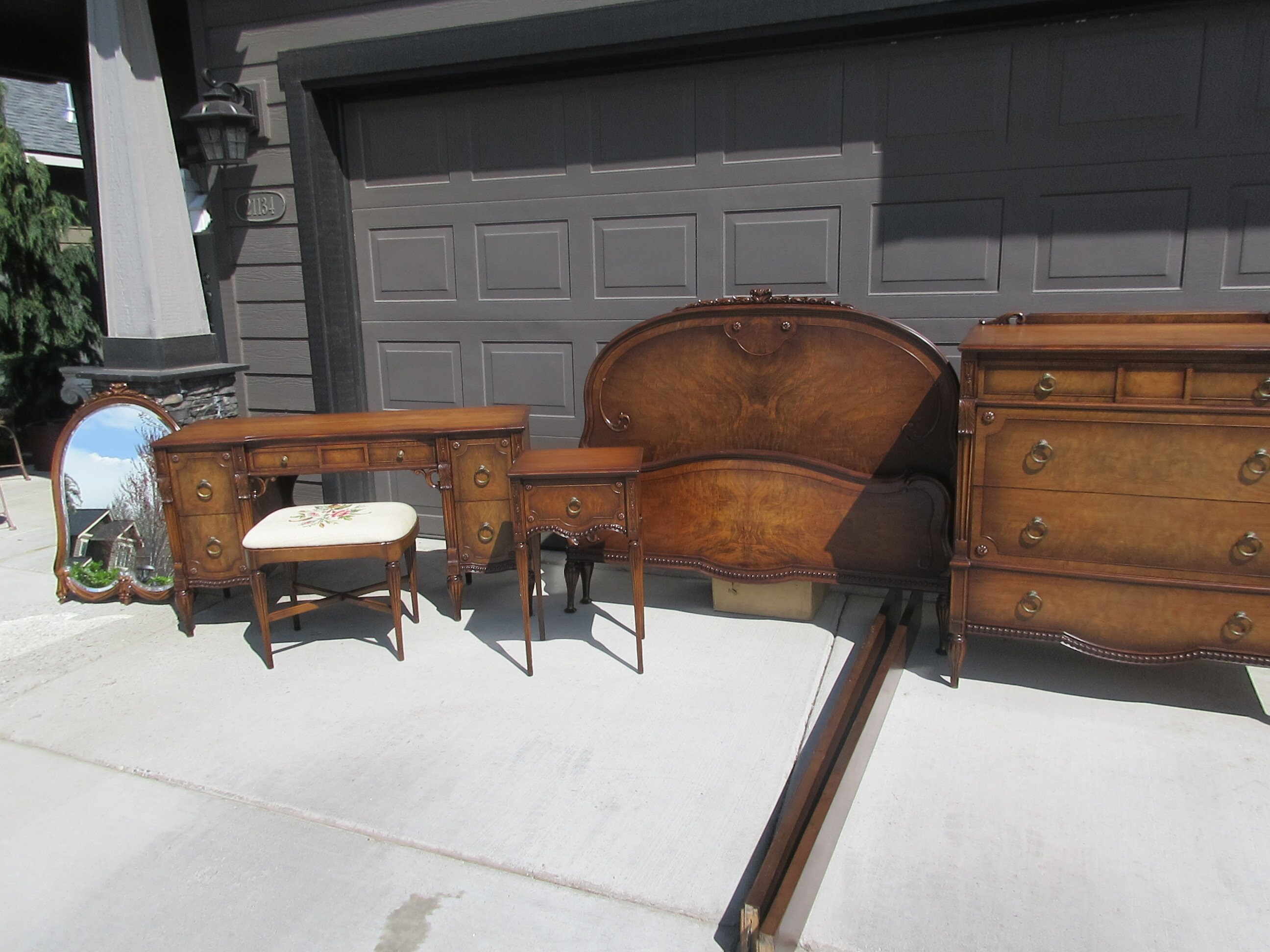 MUEBLES DE DORMITORIO ANTIGUO JOHN WIDDICOMB | Etsy