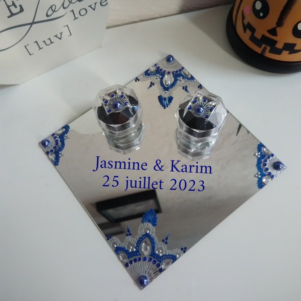 Plateau miroir porte alliances pour mariage, thème oriental, argent et bleu, personnalisable avec prénoms et dates