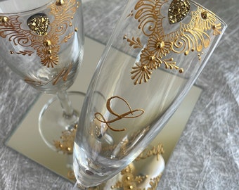 Flûtes pour mariage, flutes avec prénoms, flutes de mariage, flutes mariés, verres henné, verre décorés, flutes avec strass dorés