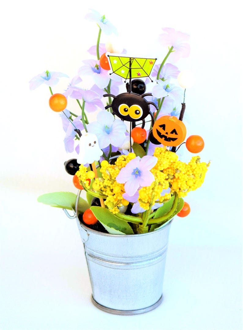 Halloween Flower Arrangements Glow In The Dark, Metal Tubs, Watering Cans, Wheel Barrows, Wagons, Pails Photo 6