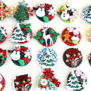 3 dimensionale Weihnachtsornamente, Magnete, Pins, Pins mit magnetischen Pins, Schlüsselanhänger, Rucksack-Clips, einziehbare Rollen-Abzeichenhalter